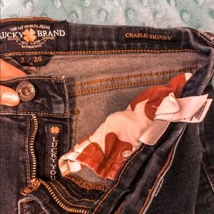Lucky Brand Charlie Skinny Jeans💋